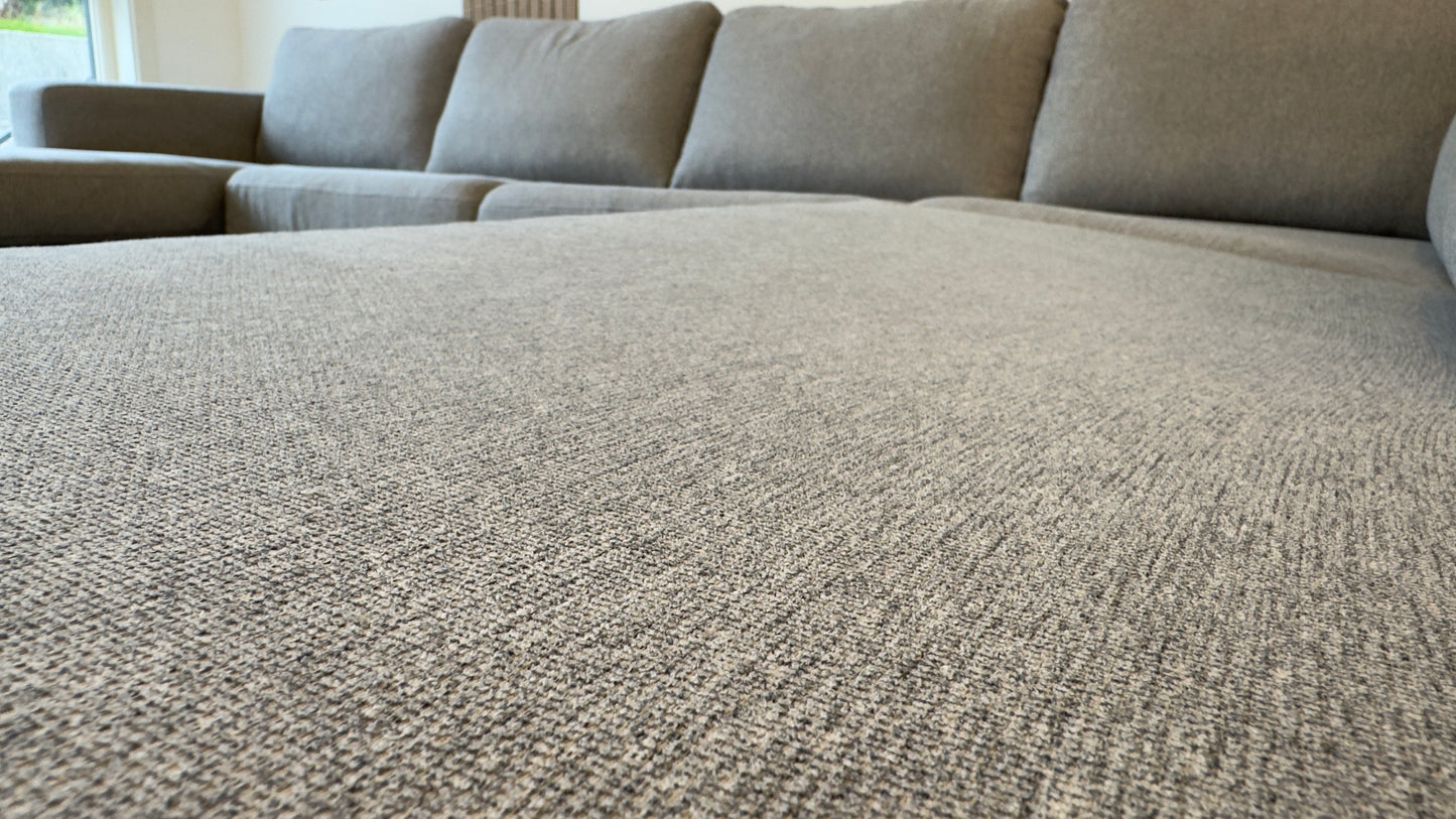 Moderne U-sofa i Lys Grå Stilren & Romslig - Adoua Sofa