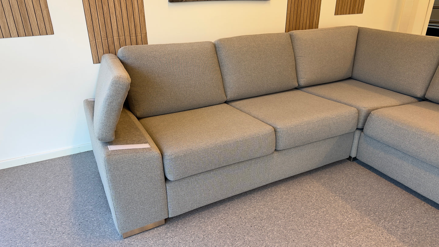 Modern Living hjørnesofa med regulerbare armstøtter