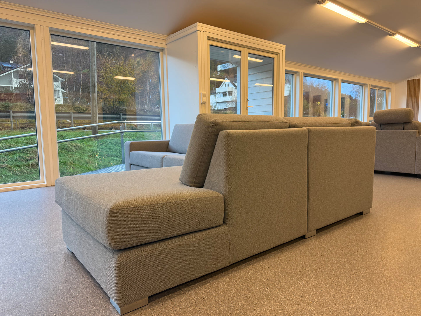 Nyrenset | Modern Living L-sofa - Adoua Sofa