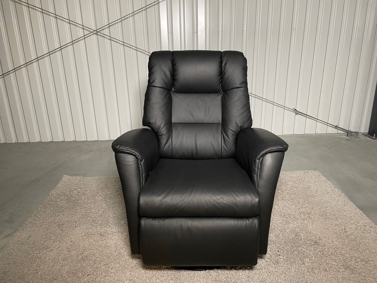 Nyrenset | Lenestol med recliner - Adoua Sofa