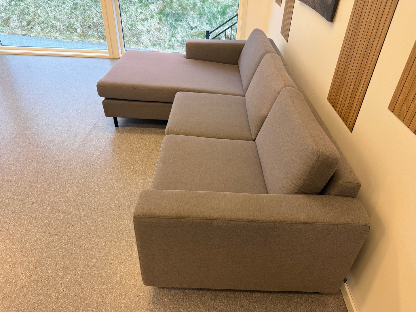 Outlet | Bolia Scandinavia 4 seter m/ sjeselong - Adoua Sofa