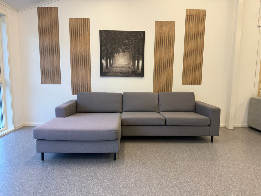 Outlet | Bolia Scandinavia 4 seter m/ sjeselong - Adoua Sofa