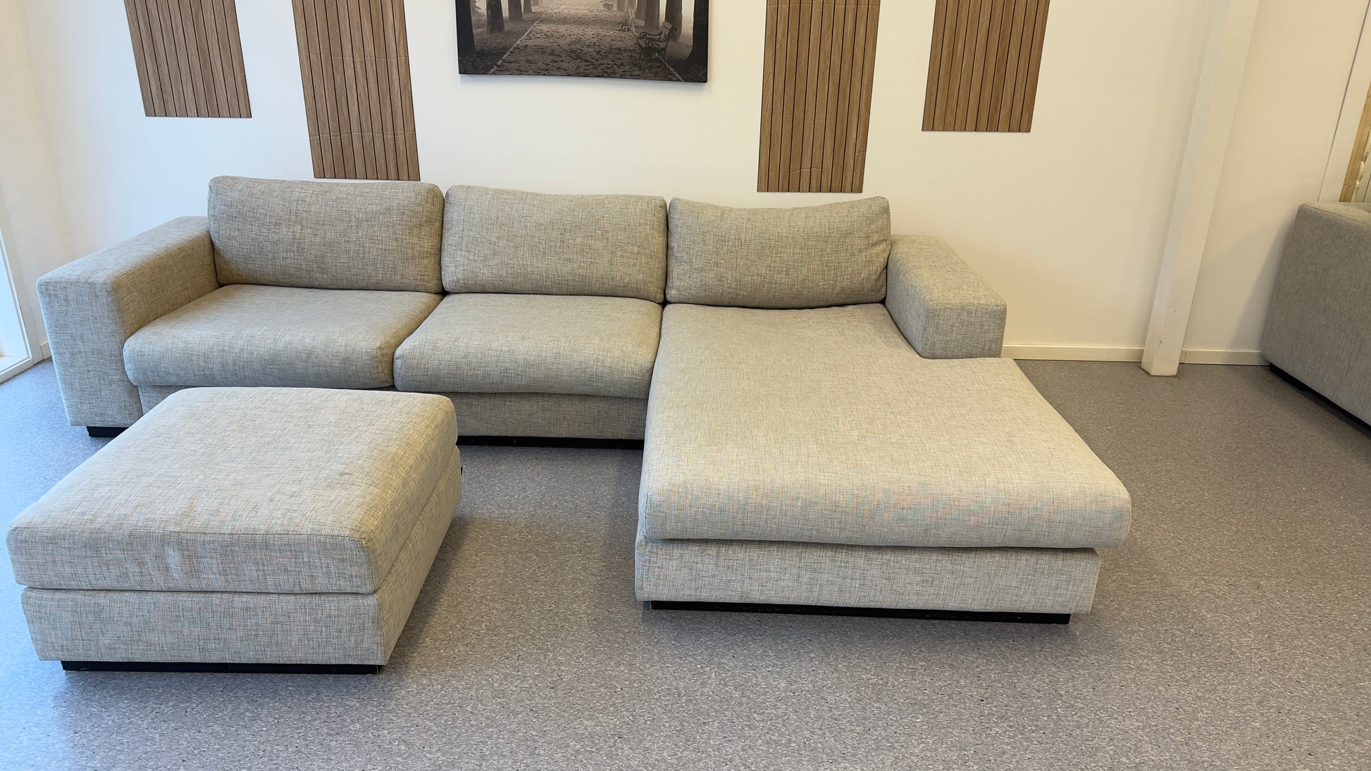 Bolia Sepia med puff – eksklusiv designsofa - Adoua Sofa