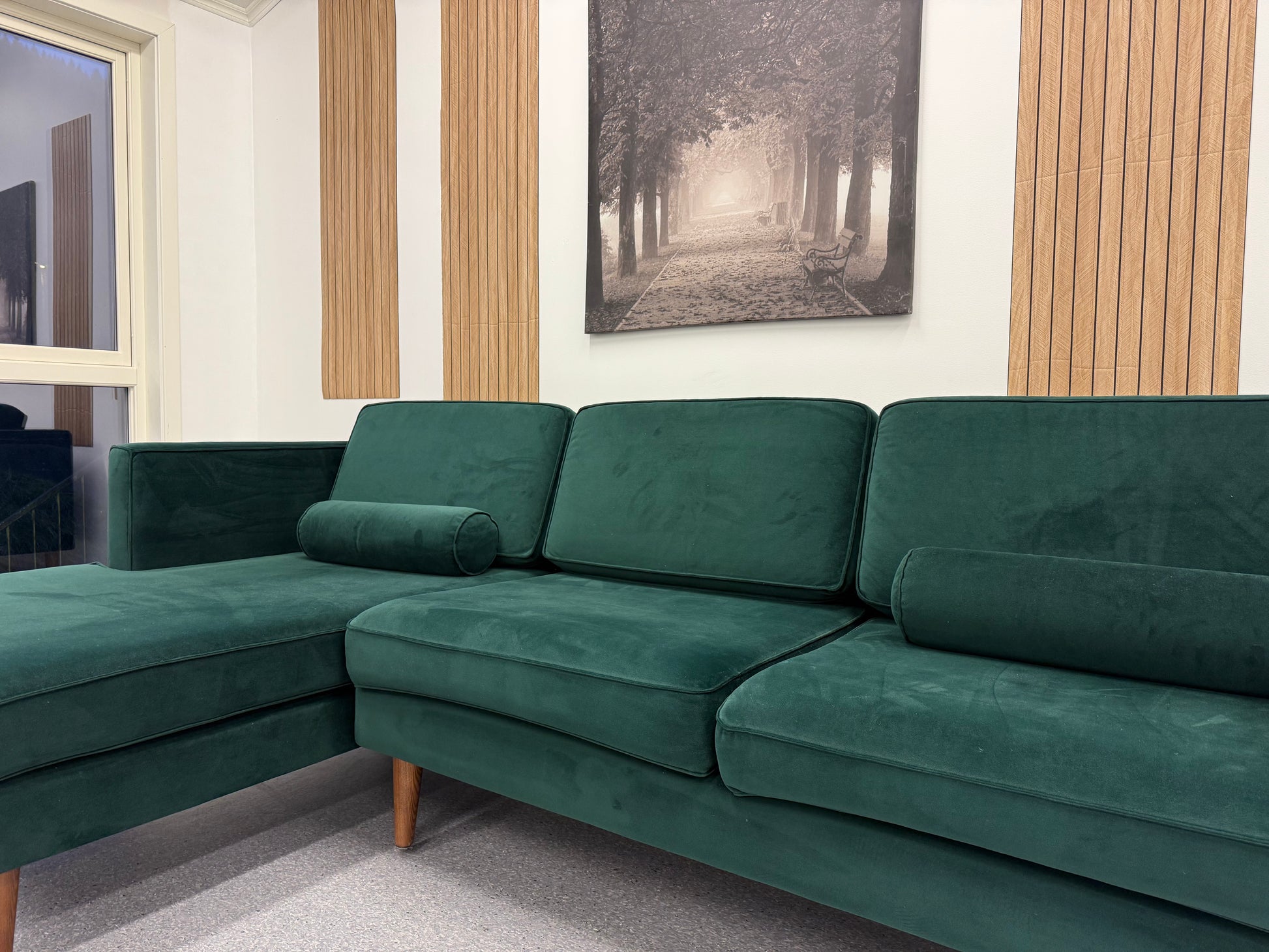 Nyrenset | Mørk grønn Sofacompany Harper sofa i velur - Adoua Sofa