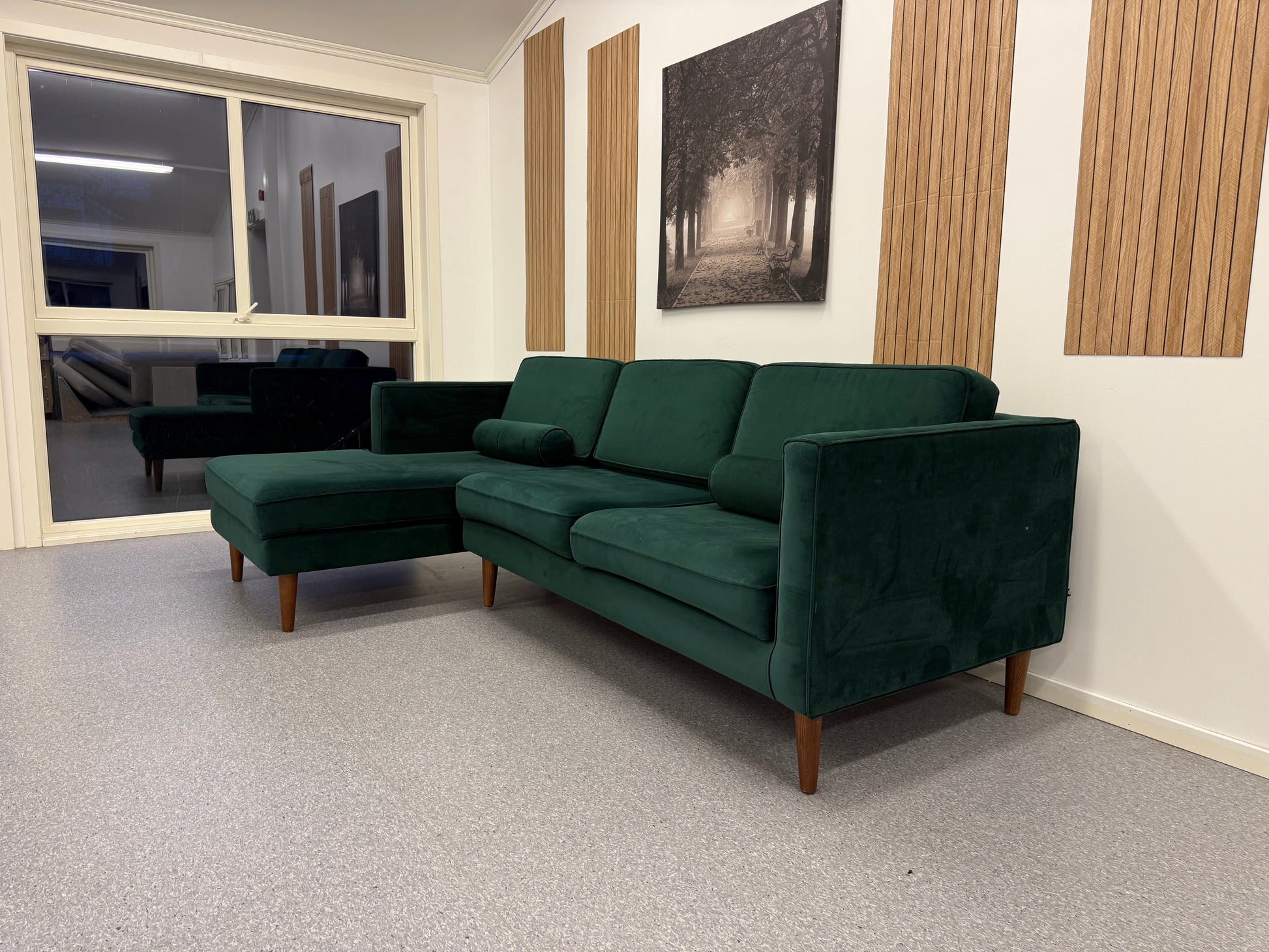 Nyrenset | Mørk grønn Sofacompany Harper sofa i velur - Adoua Sofa