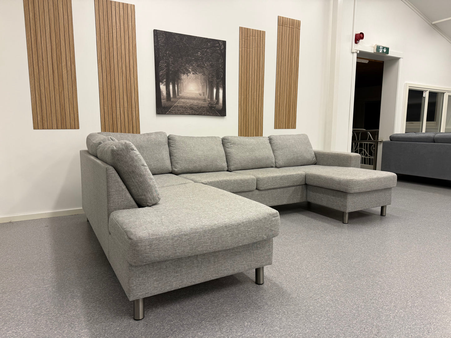 Nyrenset | Moderne U-sofa i lys grå - Adoua Sofa