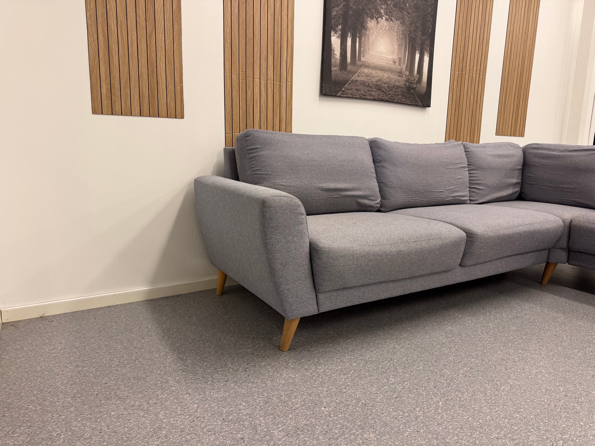 OUTLET VARE  Fagerheim hjørnesofa - Adoua Sofa