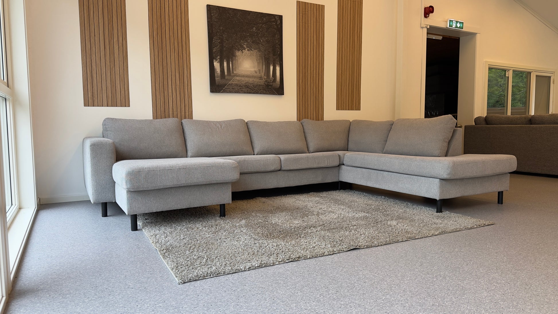 Moderne U-sofa i Lys Grå Stilren & Romslig - Adoua Sofa
