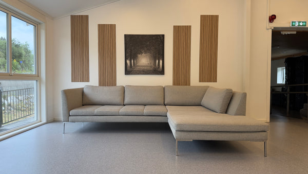 Nyrenset |Imola  hjørnesofa med sjeselong og høye ben - Adoua Sofa