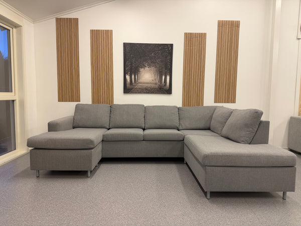 Stor U-sofa fra Skeidar i lys grå – perfekt familie- og TV‑sofa - Adoua Sofa