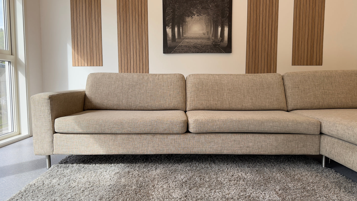 Bolia Scandinavia 4-seter Sofa med Sjeslong - Adoua Sofa