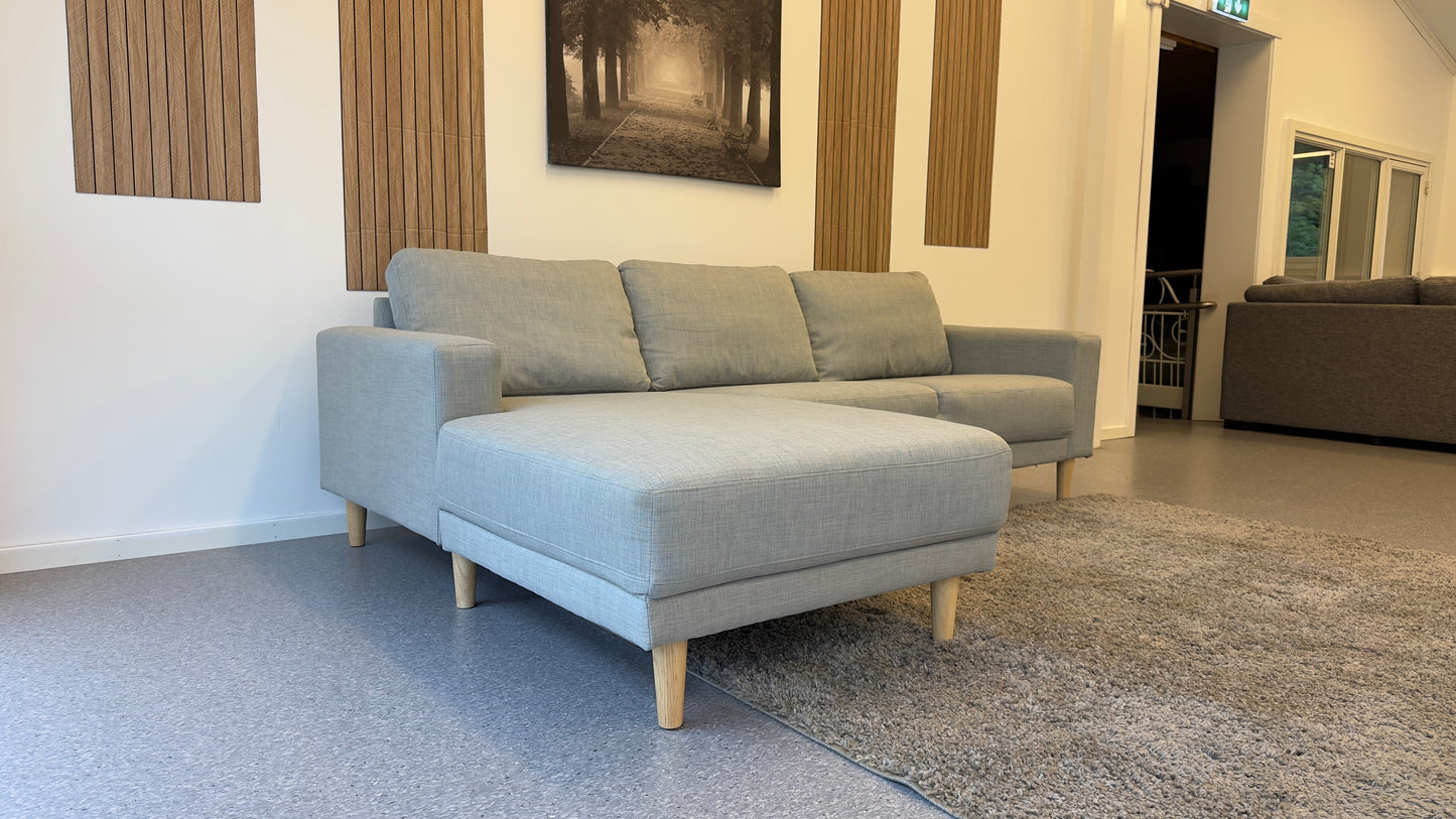 Nyrenset | Skandinavisk hjørnesofa med sjeselong - Adoua Sofa