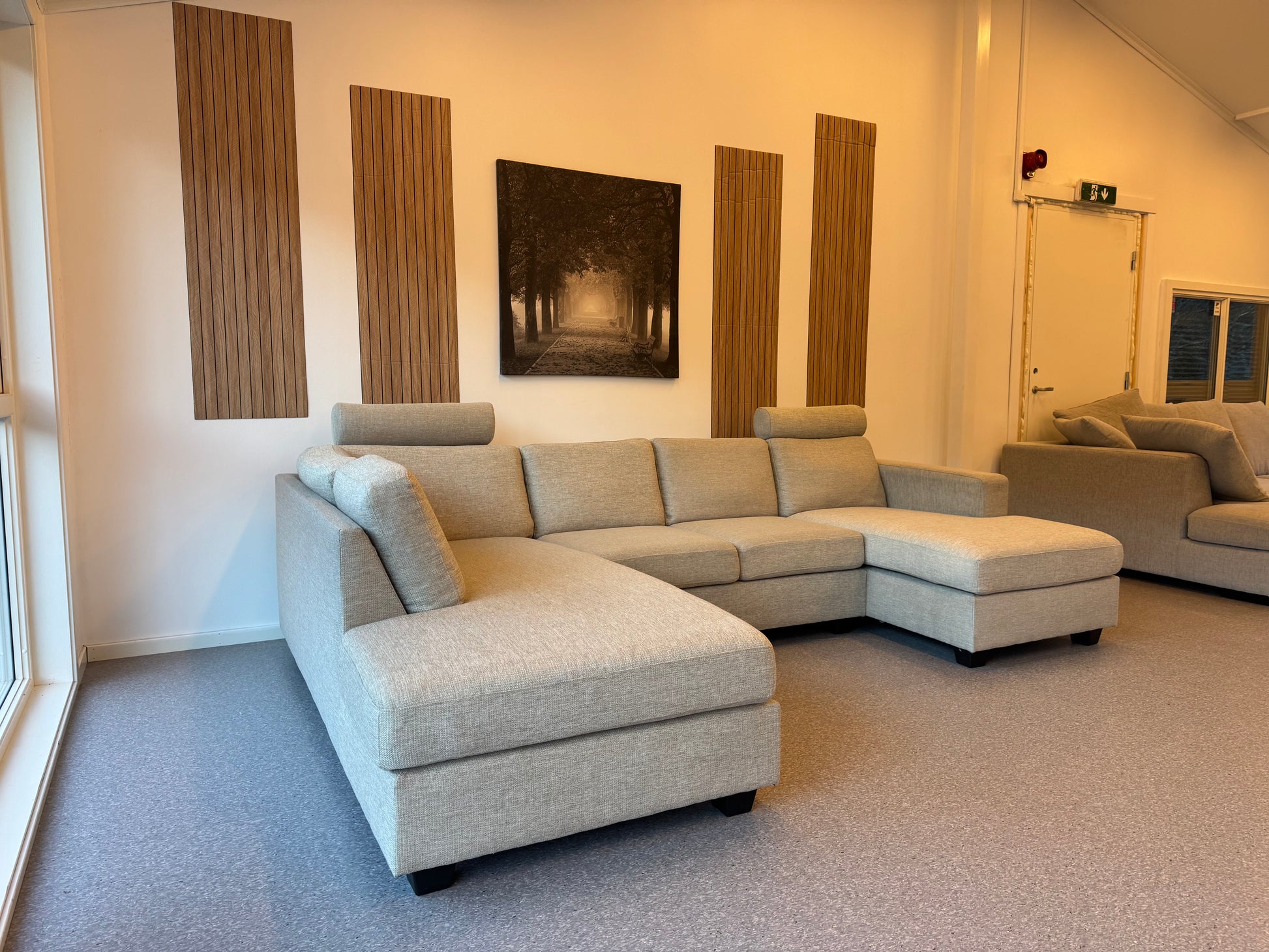 Beige U sofa med justerbare nakkestøtter - Adoua Sofa