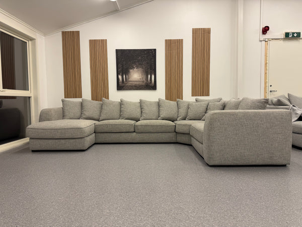Vilmers hjørnesofa i grå – stor og eksklusiv modell - Adoua Sofa