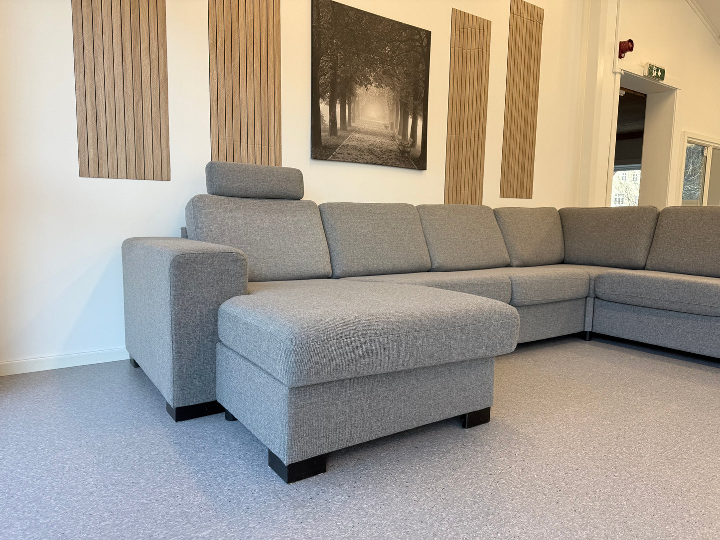 Sunday hjørnesofa med sjeselong inkl. nakkestøtte