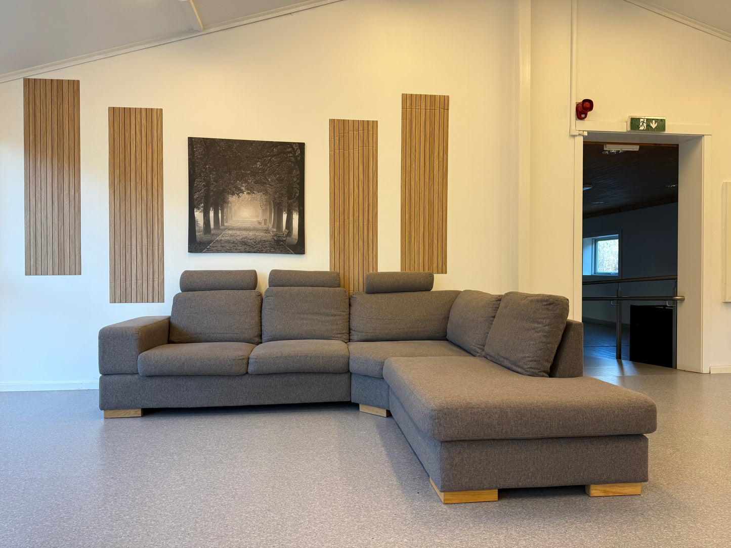 Sits sofa med sjeselong