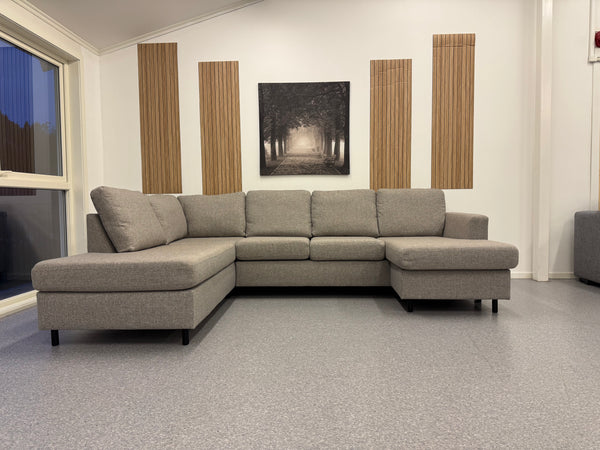 Nyrenset Komfortabel U-sofa i lys beige utførelse