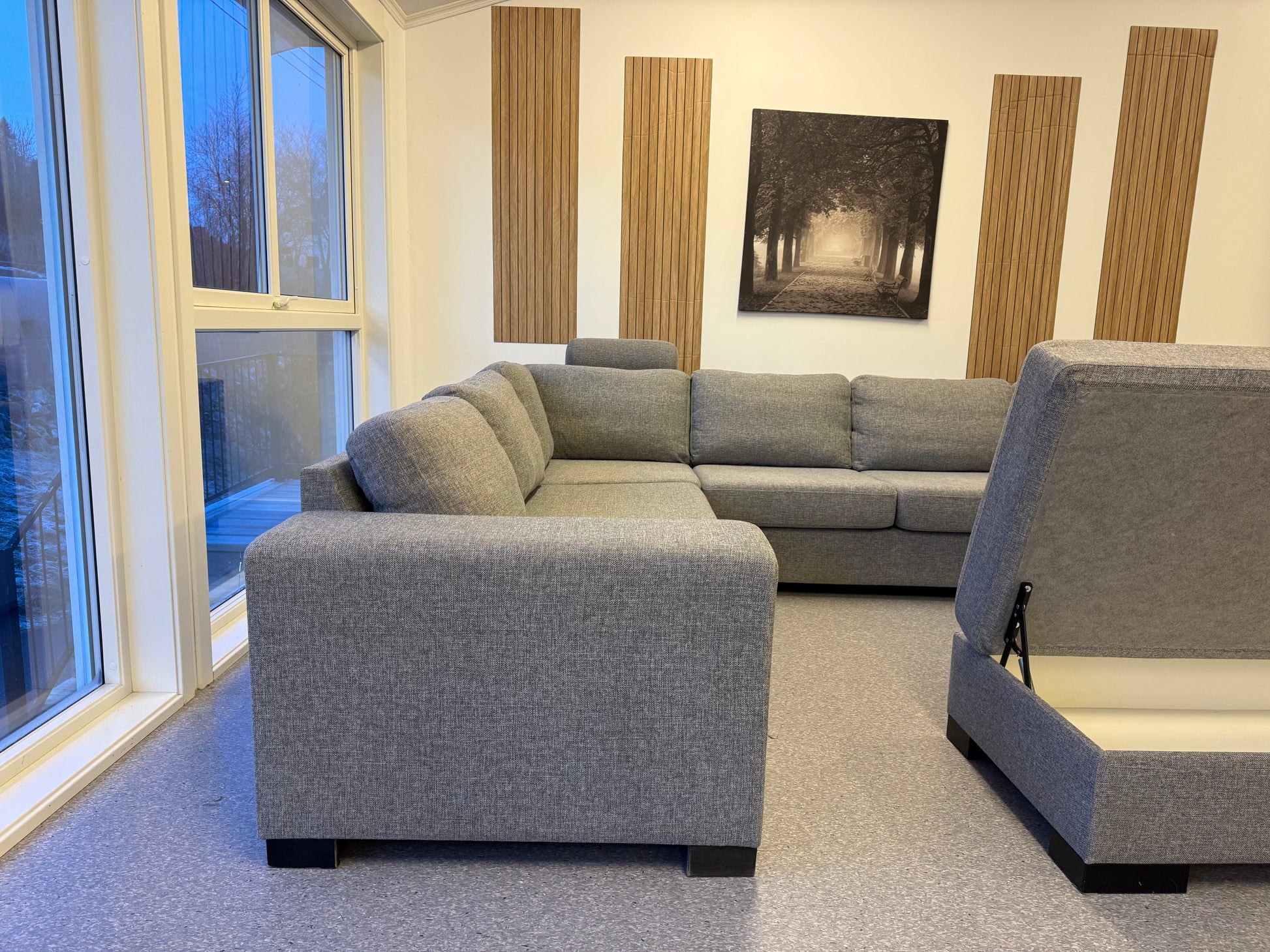 Vendbar Sunday hjørnesofa med puff & nakkestøtter - Adoua Sofa