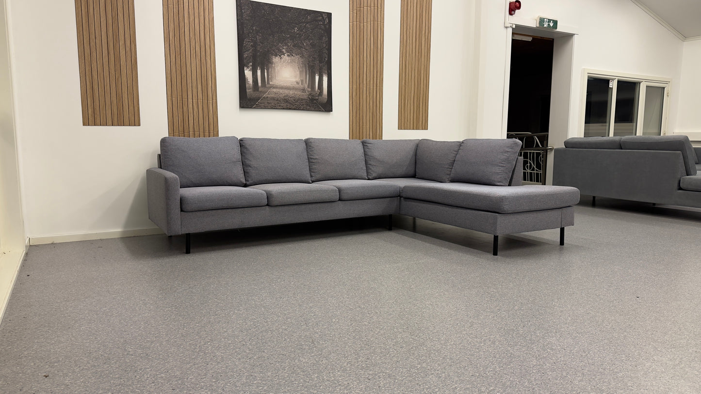 Polar Curve hjørnesofa i lys grå - Adoua Sofa