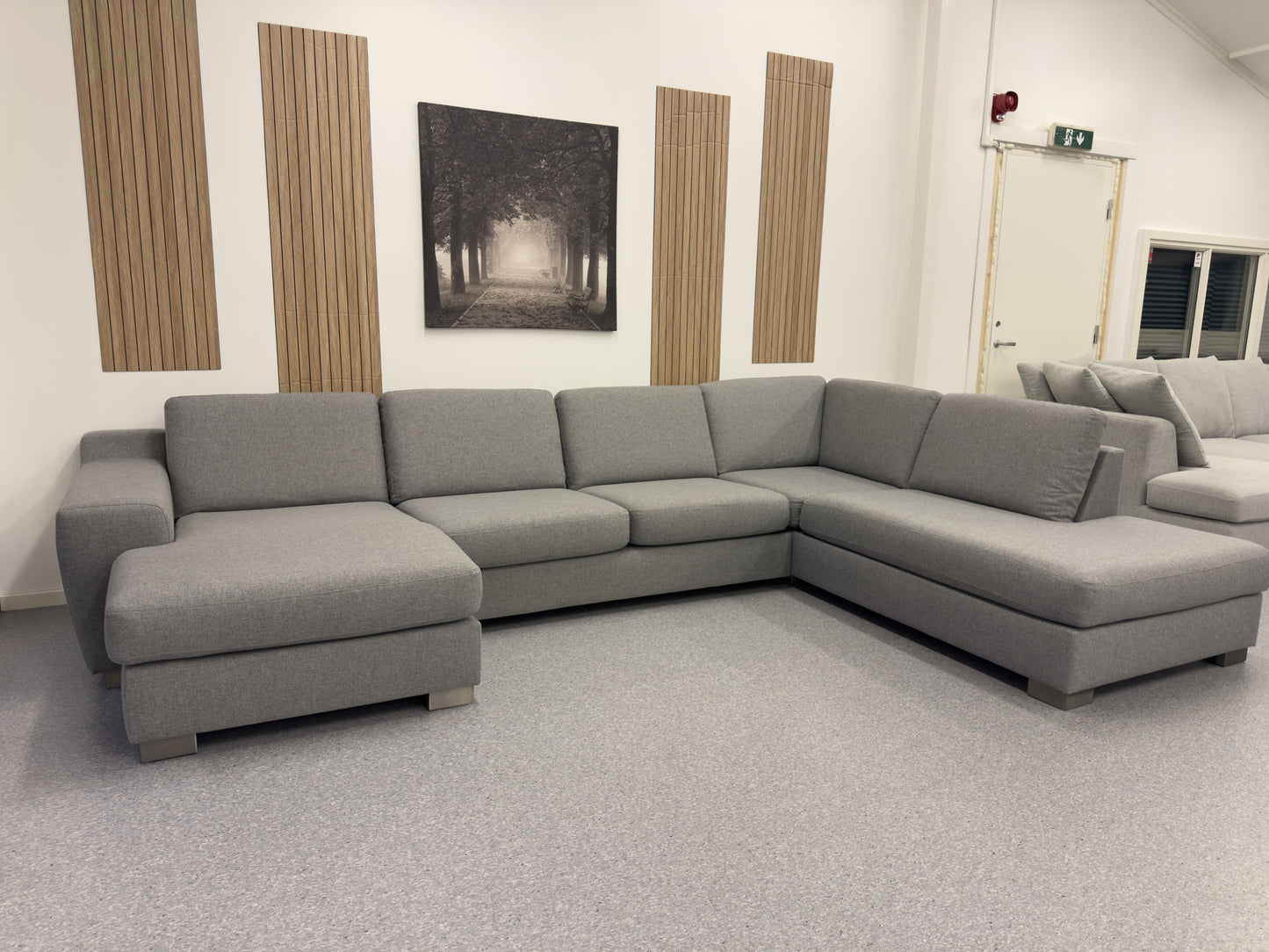 Stor U-sofa i moderne design - Adoua Sofa