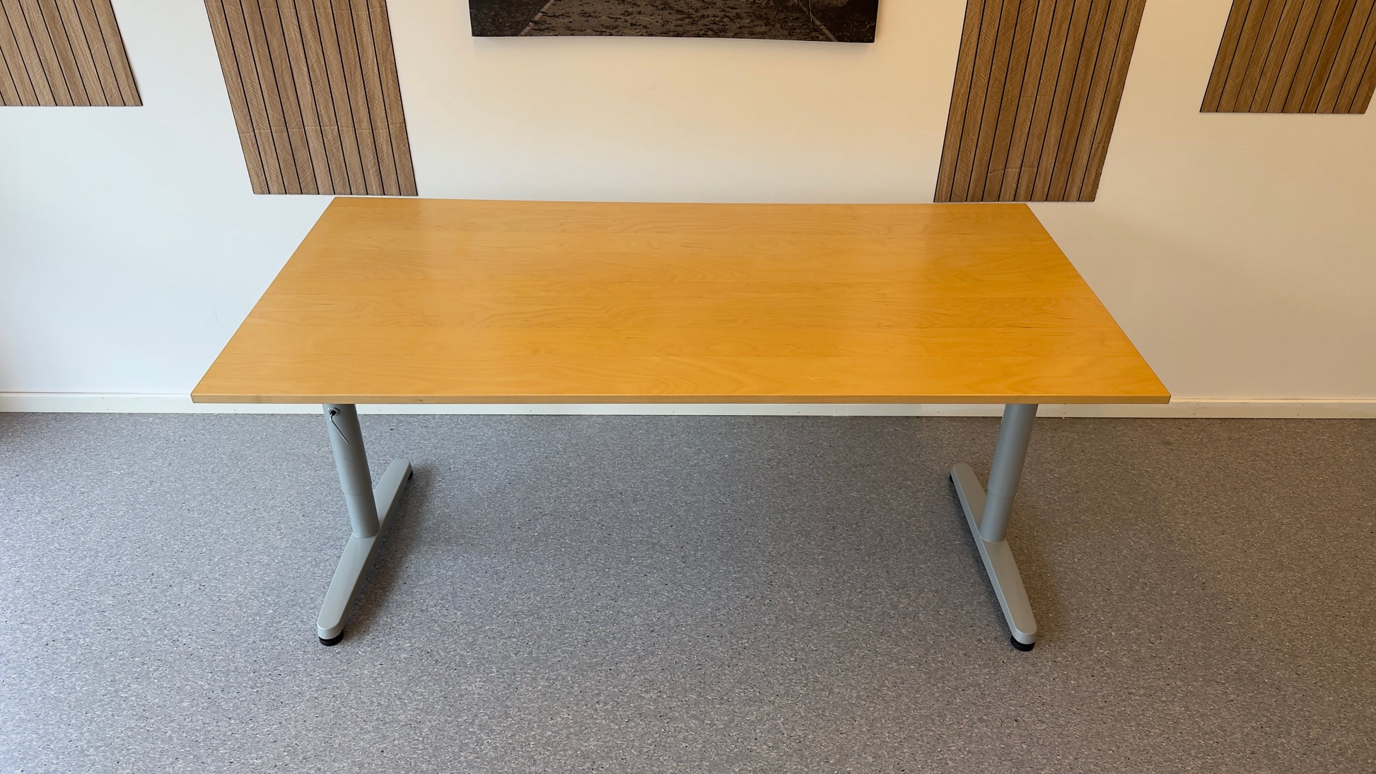 Manuell Hev/Senk Kontorpult – Rett - Adoua Sofa