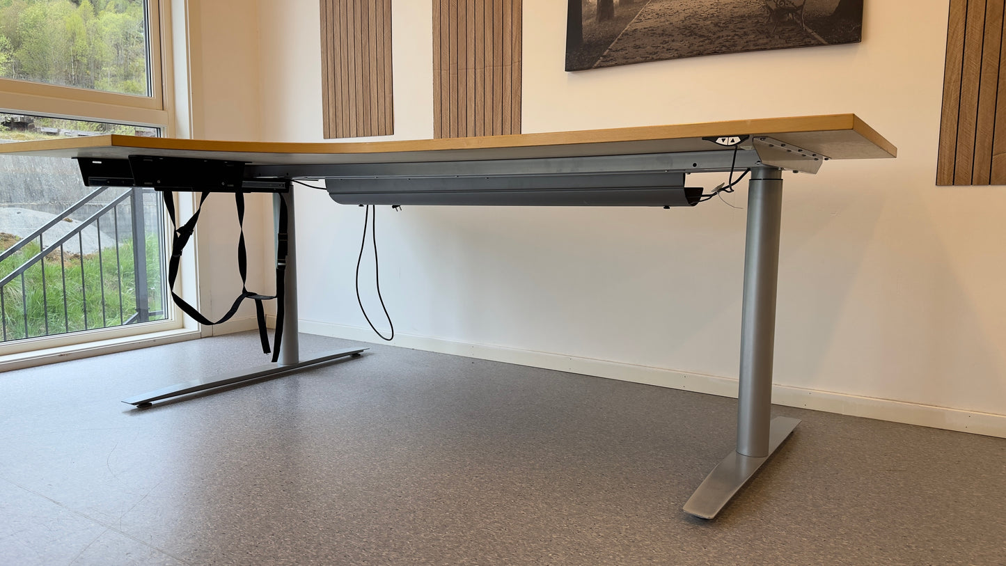 Stor Elektrisk Hev/Senk Hjørnepult – Høyre L-form - Adoua Sofa