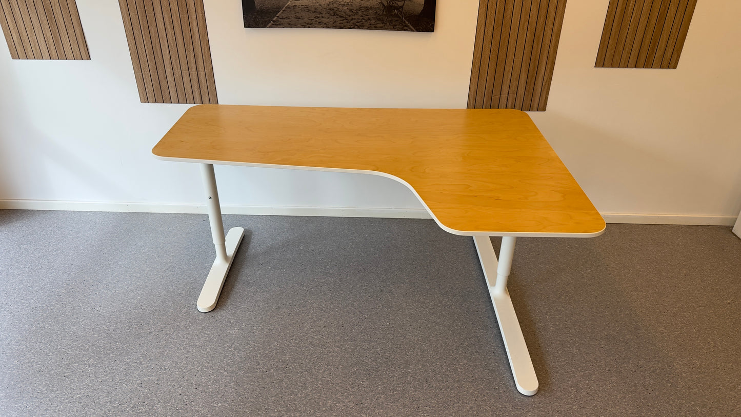 Manuell Hev/Senk Hjørnepult – Høyre L-form - Adoua Sofa
