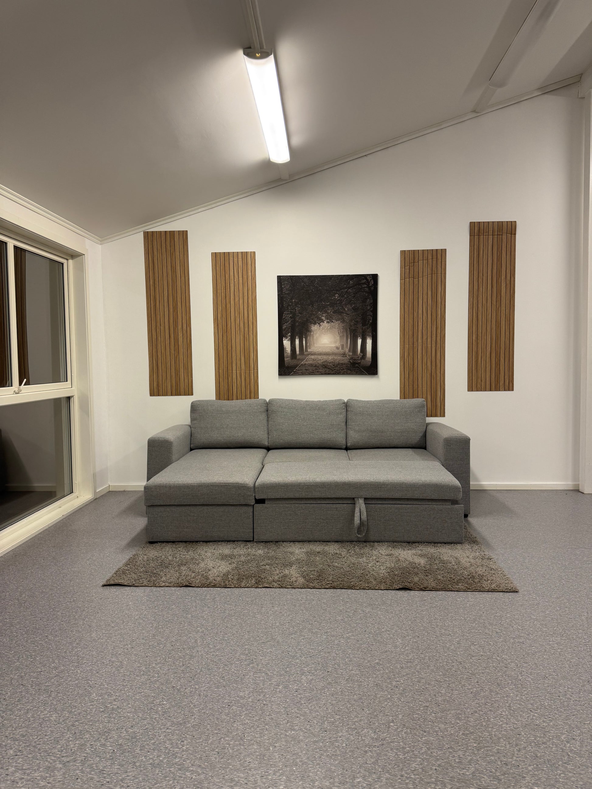 Nyrenset | Lys grå sovesofa med oppbevaring - Adoua Sofa
