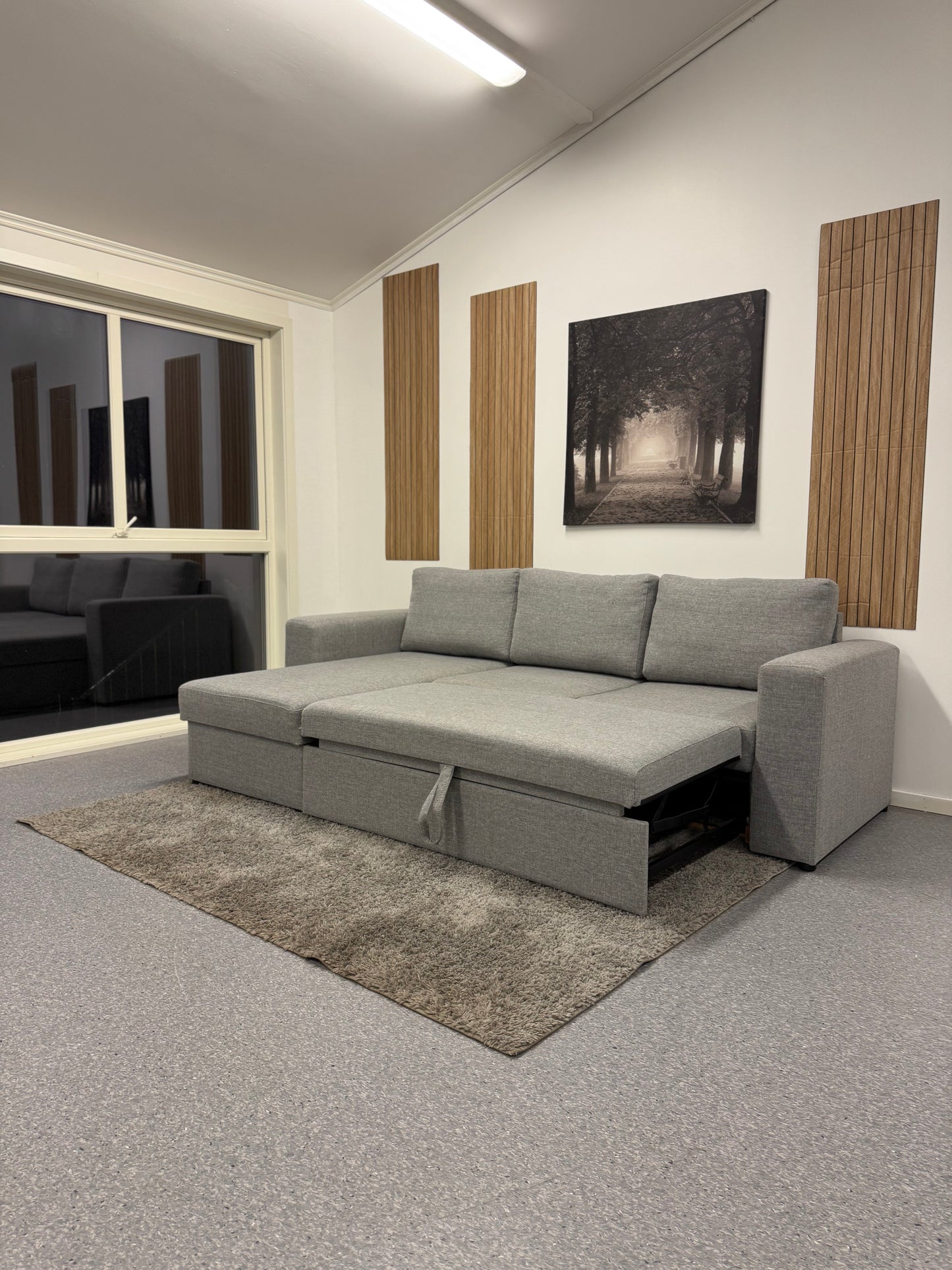 Nyrenset | Lys grå sovesofa med oppbevaring - Adoua Sofa