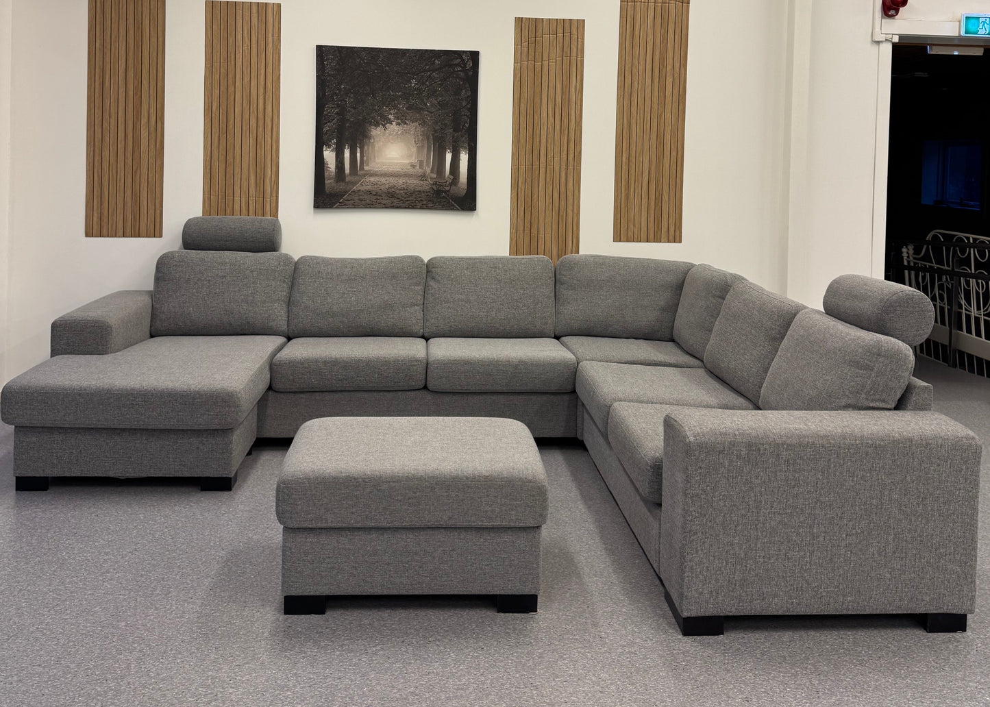 Nyrenset - Sunday Sofa inkl. Puff og 2 Nakkestøtter - Adoua Sofa