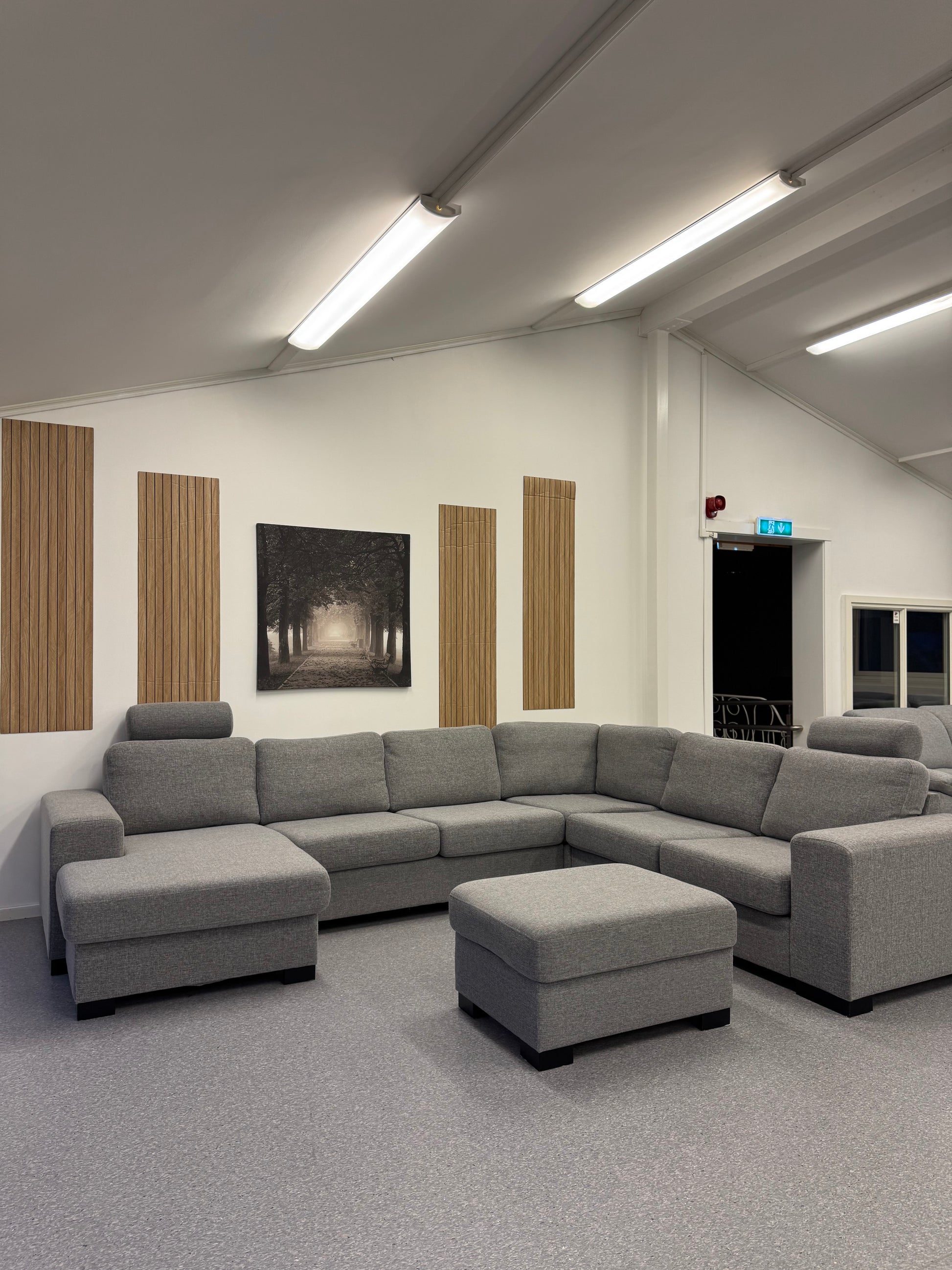 Nyrenset - Sunday Sofa inkl. Puff og 2 Nakkestøtter - Adoua Sofa