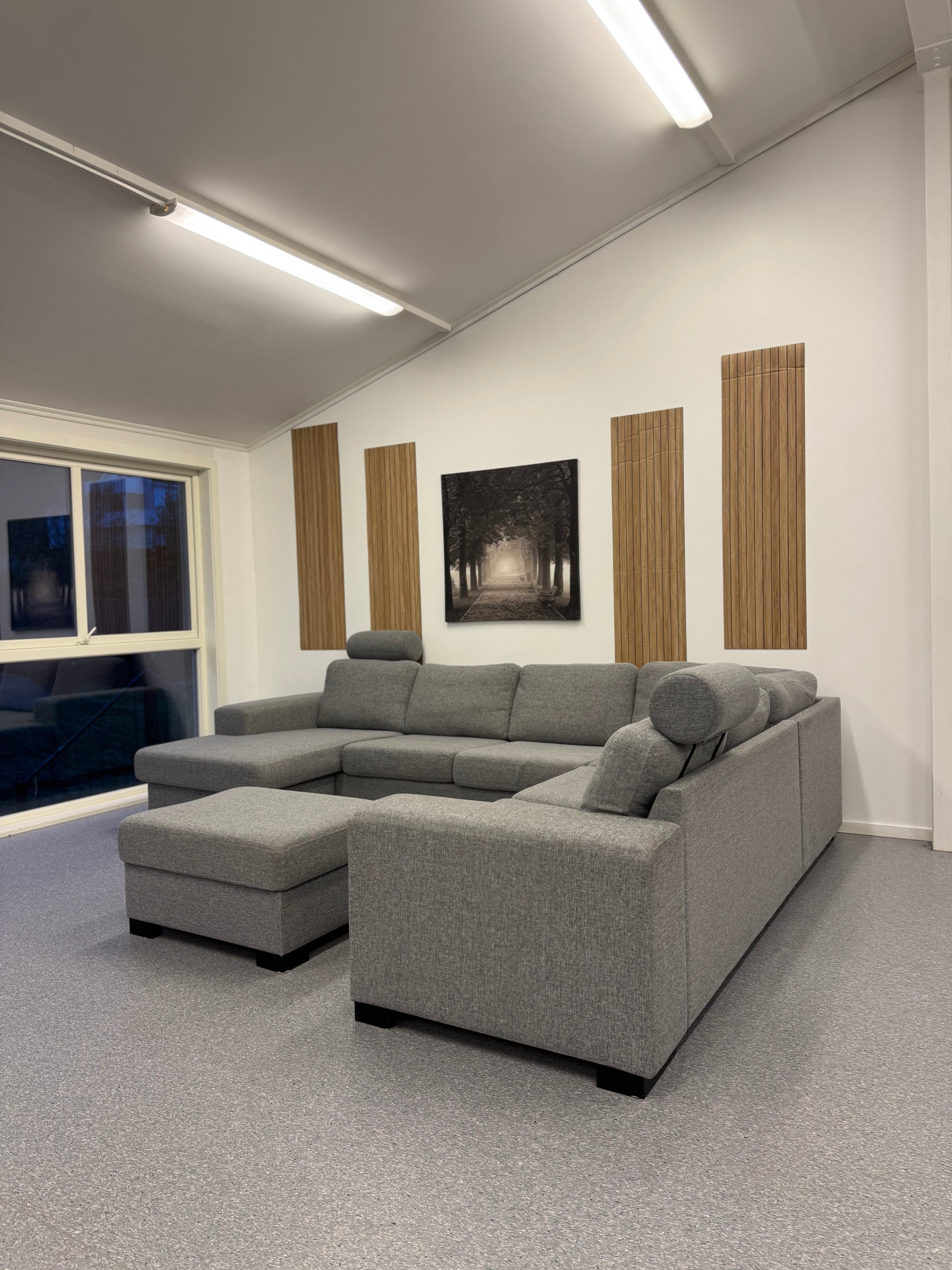 Nyrenset - Sunday Sofa inkl. Puff og 2 Nakkestøtter - Adoua Sofa