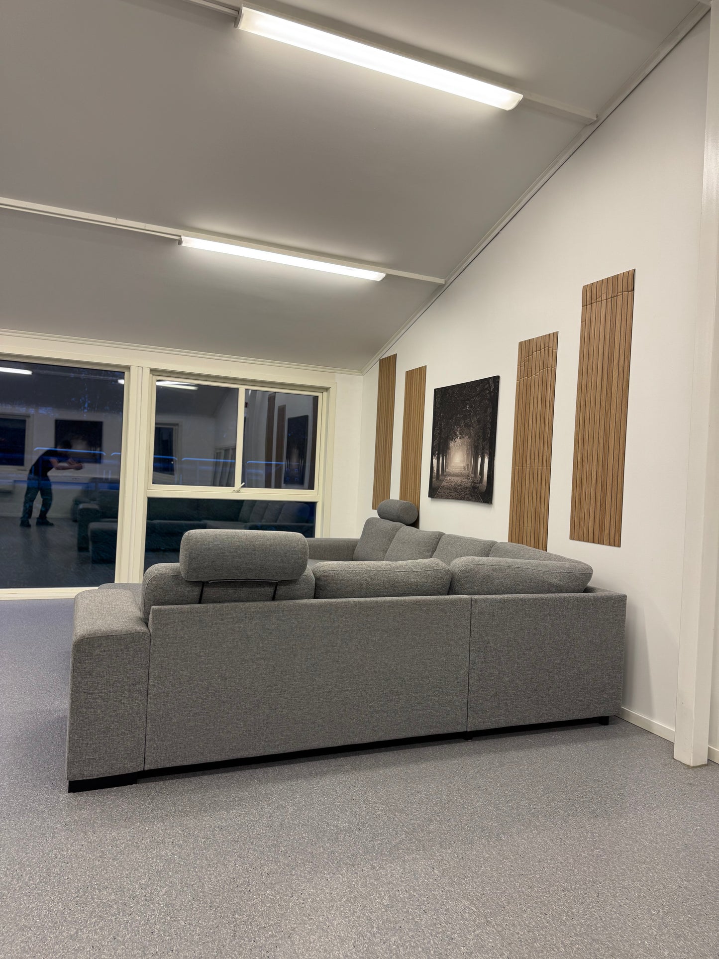 Nyrenset - Sunday Sofa inkl. Puff og 2 Nakkestøtter - Adoua Sofa