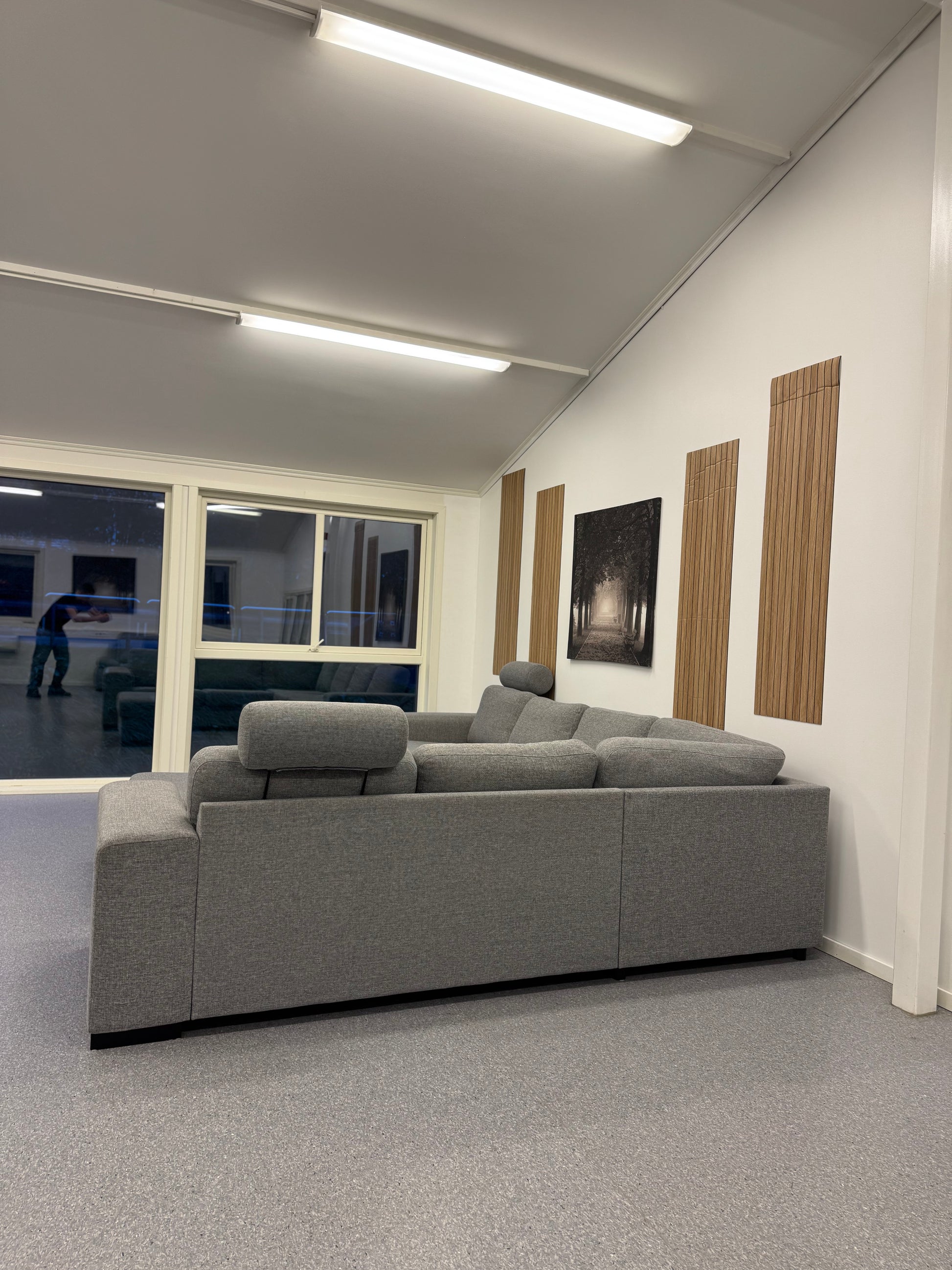 Nyrenset - Sunday Sofa inkl. Puff og 2 Nakkestøtter - Adoua Sofa