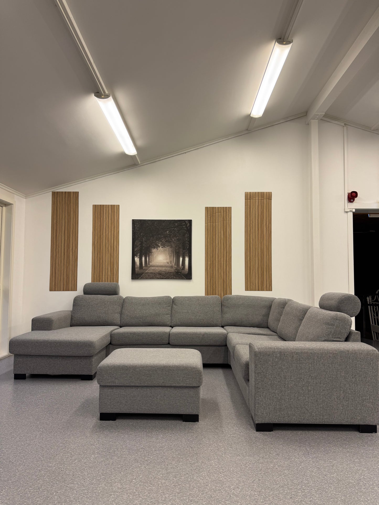 Nyrenset - Sunday Sofa inkl. Puff og 2 Nakkestøtter - Adoua Sofa