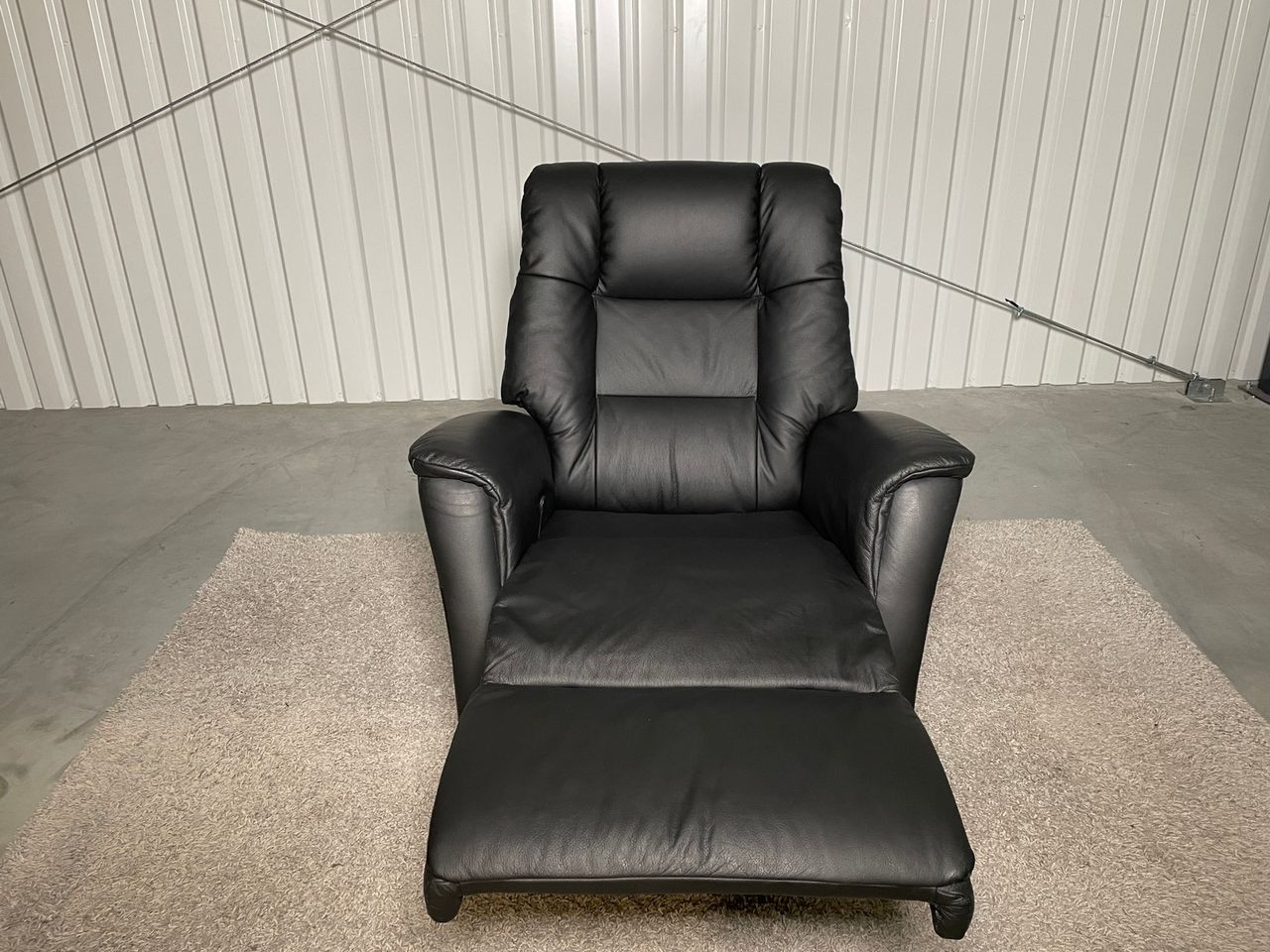 Nyrenset | Lenestol med recliner - Adoua Sofa